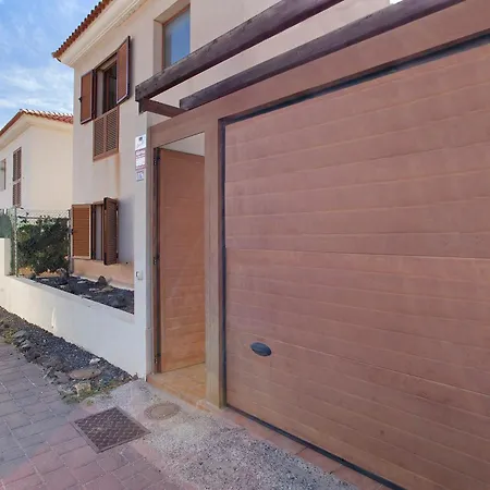 Nyaraló Charlotte La Oliva