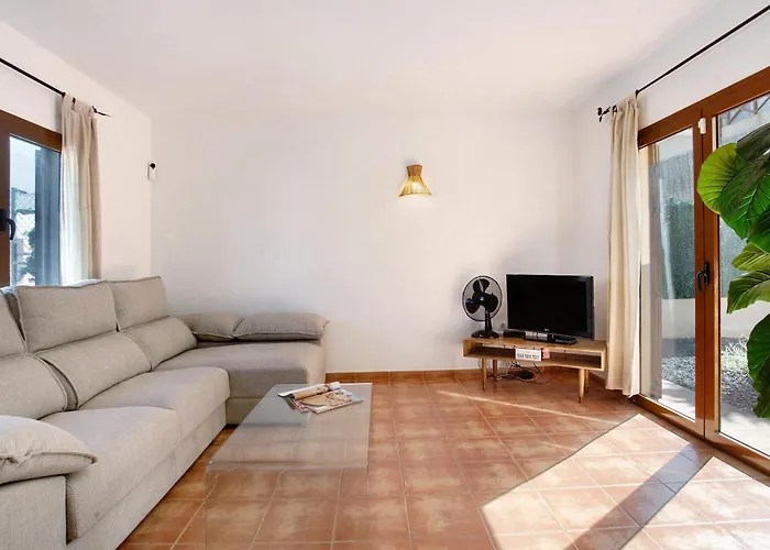 Nyaraló Charlotte *