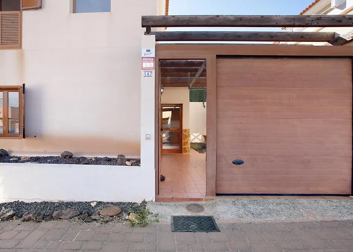 Charlotte Nyaraló La Oliva